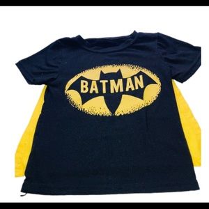 Black and yellow Batman t-shirt with a cape